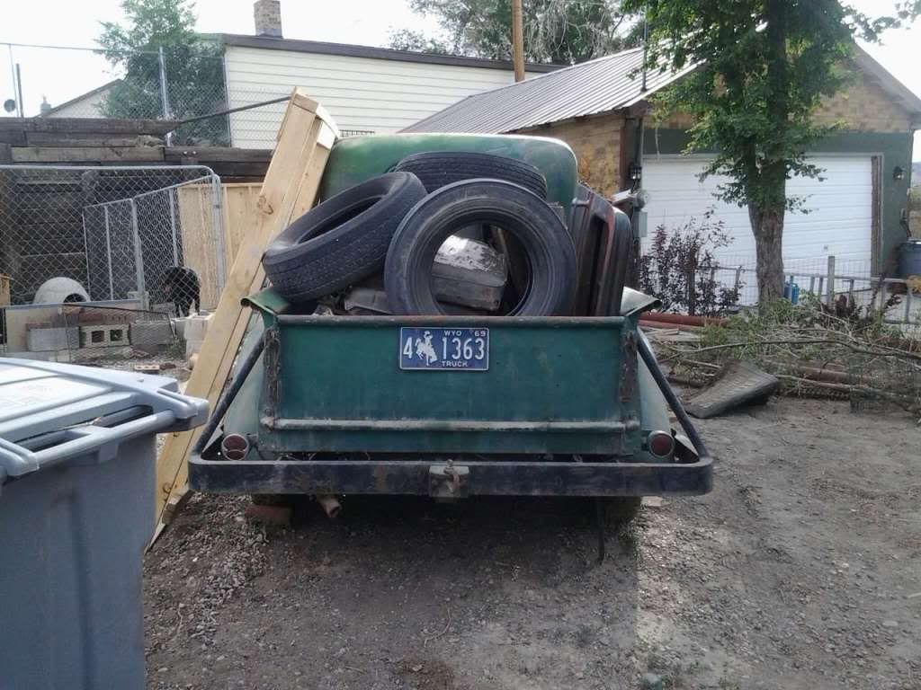 [Linked Image from i1318.photobucket.com]
