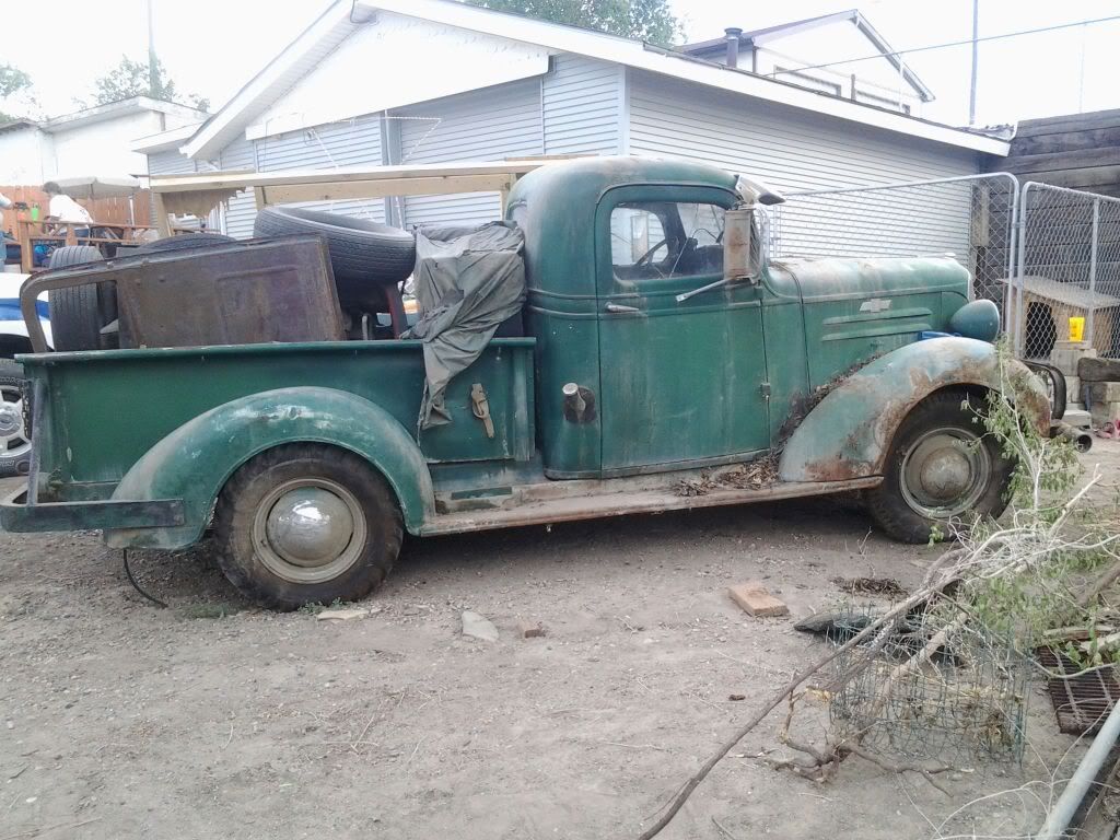 [Linked Image from i1318.photobucket.com]